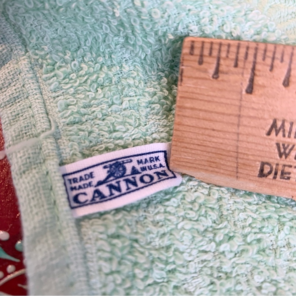 70s Floral Gift Towel Set - Picture 2 of 2